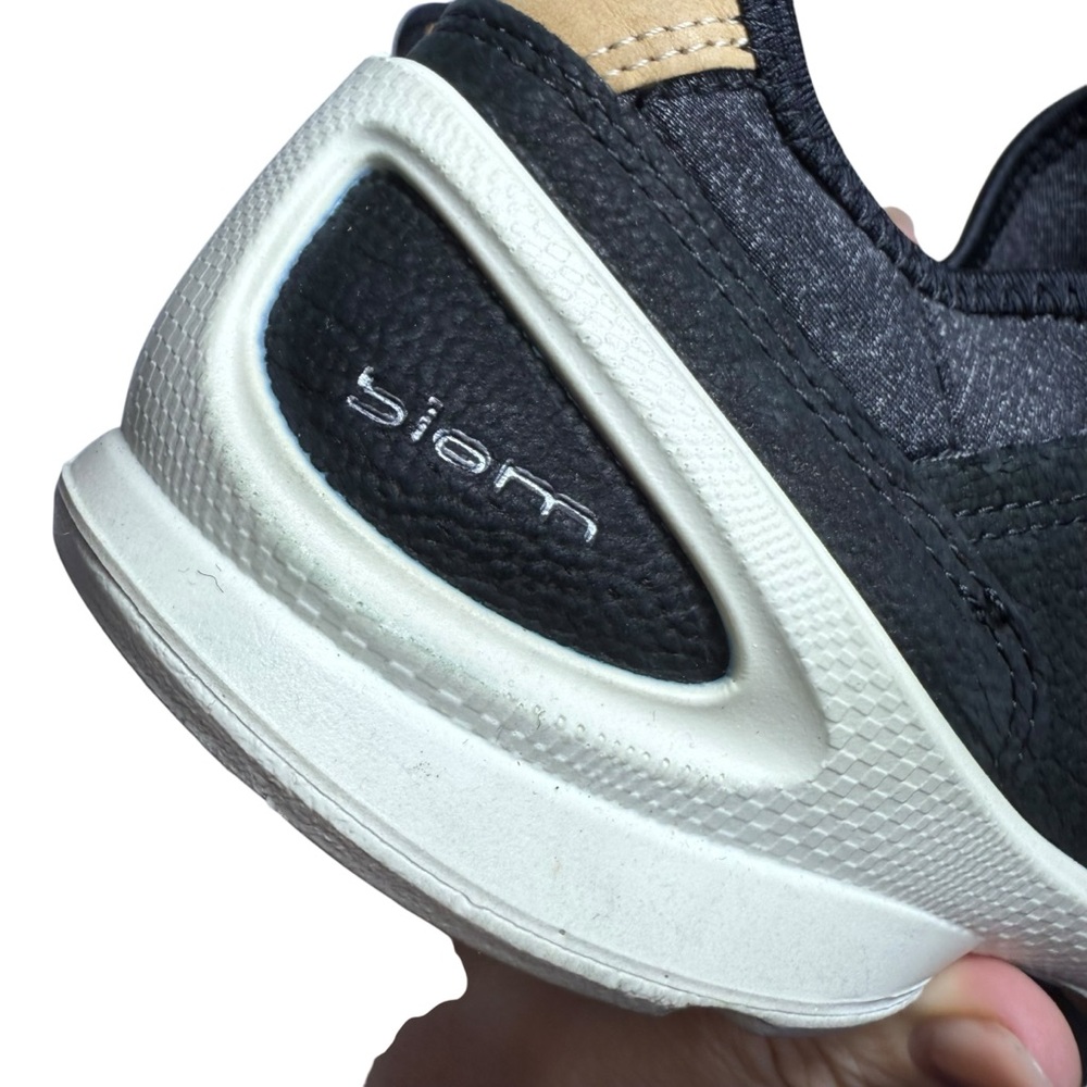 Ecco Yak Leather Slip-On Biom Sneakers | Black | Size 7.5M - Picture 6 of 12